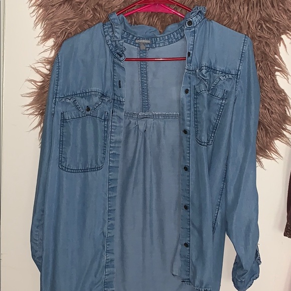 Button down shirt - Picture 1 of 4